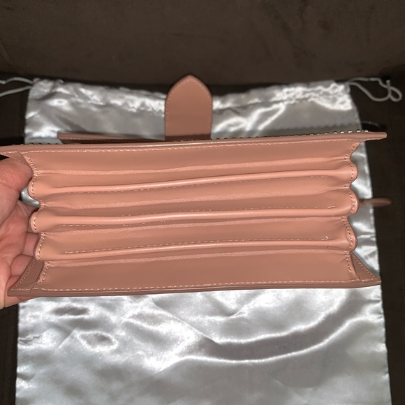 Alaïa Leonie Small Nude Bag - Picture 8 of 15